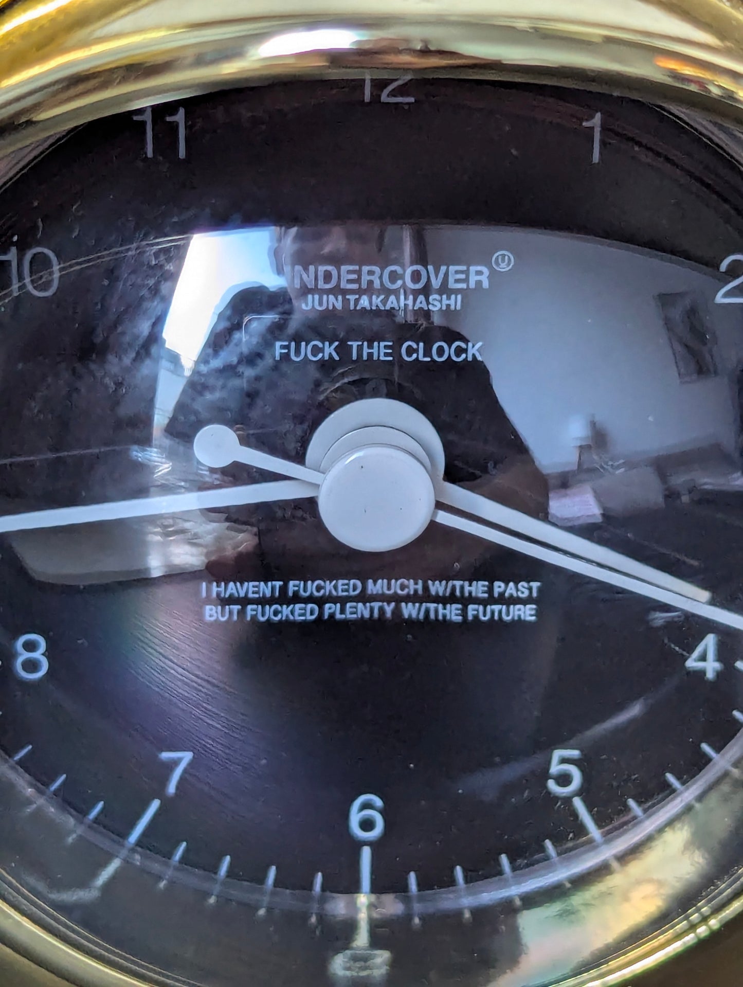 Undercover x Medicom toy Gilapple clock