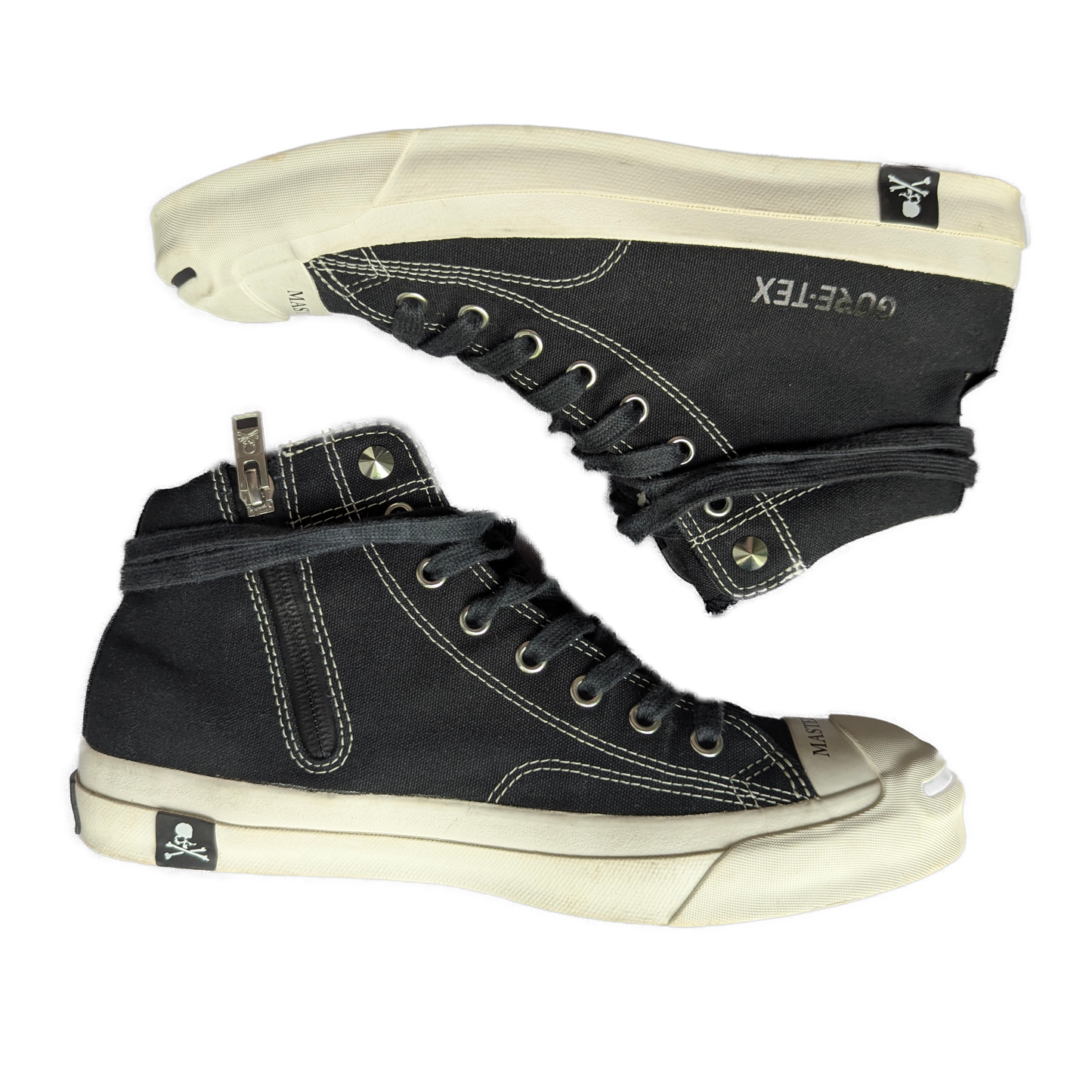 Converse x Mastermind goretex sneakers